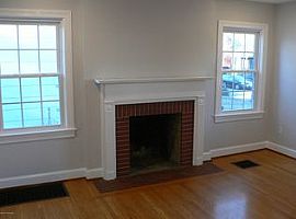  2422 Mount Claire Ave, Louisville, Ky 40217 3 Beds 1 Bath 1,15 in Louisville, KY (Photo 4 of 6)