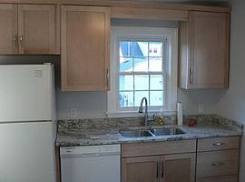  2422 Mount Claire Ave, Louisville, Ky 40217 3 Beds 1 Bath 1,15 in Louisville, KY (Photo 6 of 6)