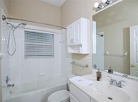 5135 Highbury Cir, Sarasota, Fl 34238 2 Beds 2 Baths 1,720 Sqft in Sarasota, FL (Photo 11 of 12)