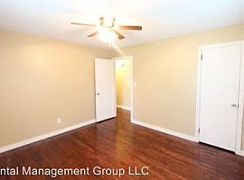 925 T St, Birmingham, Al 35235 3 Beds 1 Bath 1,375 Sqft  in Birmingham, AL (Photo 8 of 9)
