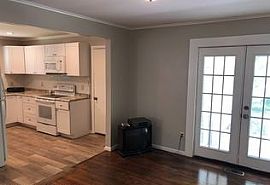 10155 E 22nd St,Tulsa, Ok 74129  in Tulsa, OK (Photo 2 of 12)