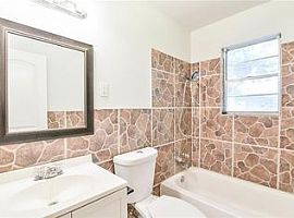 418 E Lavender Ln, Arlington Rent 750 Deposit 750 Total 1500 in Arlington, TX (Photo 10 of 12)