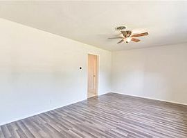 418 E Lavender Ln, Arlington Rent 750 Deposit 750 Total 1500 in Arlington, TX (Photo 9 of 12)