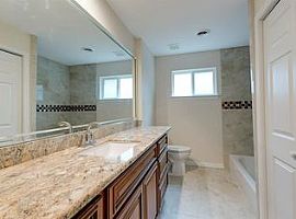 10307 Cedarhurst Dr, Houston, Tx 77096 3 Beds 2 Baths in Houston, TX (Photo 10 of 12)