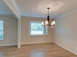 10307 Cedarhurst Dr, Houston, Tx 77096 3 Beds 2 Baths in Houston, TX (Photo 3 of 12)