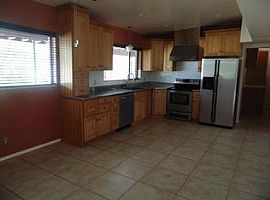 7505 N San Lorenzo Dr, Tucson, Az 85704 in Tucson, AZ (Photo 6 of 8)