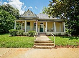  321 E Main St, Forsyth, Ga 31029 3 Beds 2 Baths 2,200 Sqft  in Forsyth, GA