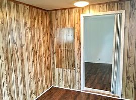  113 S Estate Dr, Greenville, Sc 29605 2 Beds 1 Bath 1,000 Sqft in Greenville, SC (Photo 4 of 11)