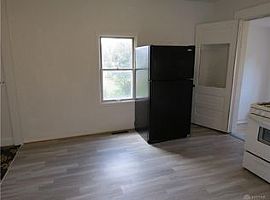 2640 Ashton Ln, Dayton, Oh 45420 2 Beds 1 Bath 654 Sqft in Dayton, OH (Photo 3 of 9)