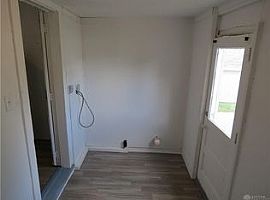 2640 Ashton Ln, Dayton, Oh 45420 2 Beds 1 Bath 654 Sqft in Dayton, OH (Photo 5 of 9)