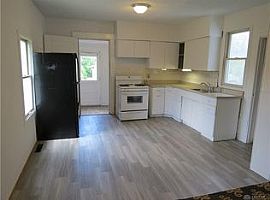 2640 Ashton Ln, Dayton, Oh 45420 2 Beds 1 Bath 654 Sqft in Dayton, OH (Photo 7 of 9)