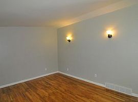 3315 Packard St, Ann Arbor, Mi 48108 3 Beds 2 Baths 900 Sqft in Ann Arbor, MI (Photo 2 of 6)