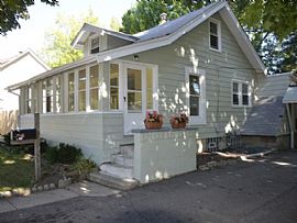 915 E 13 Mile Rd, Royal Oak, Mi 48073 3 Beds 1 Bath 1,000 Sqft in Royal Oak, MI