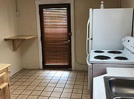 331 Wonder St, Reno, Nv 89502 1 Bed 1 Bath 545 Sqft in Reno, NV (Photo 5 of 9)