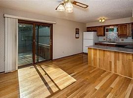 Nw Norton Cir Grimes, Ia 50111 3 Beds 1.5 Baths 1,750 Sqft in Grimes, IA (Photo 4 of 8)