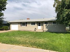 1305 2nd West Hill Dr, Great Falls, Mt 59404 4 Beds 2 Baths 2,2 in Great Falls, MT