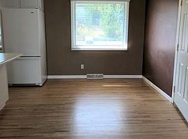 1305 2nd West Hill Dr, Great Falls, Mt 59404 4 Beds 2 Baths 2,2 in Great Falls, MT (Photo 3 of 8)