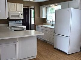 1305 2nd West Hill Dr, Great Falls, Mt 59404 4 Beds 2 Baths 2,2 in Great Falls, MT (Photo 6 of 8)