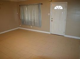 2 B3edroomhome Near3643 Sw Westview Ave, Topeka in Topeka, KS (Photo 7 of 11)