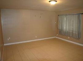 2 B3edroomhome Near3643 Sw Westview Ave, Topeka in Topeka, KS (Photo 8 of 11)