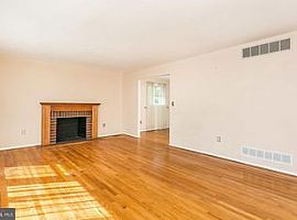 216 Eastspring Rd, Lutherville Timonium, Md 21093 in Lutherville Timonium, MD (Photo 2 of 10)