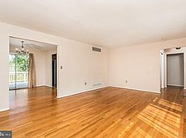 216 Eastspring Rd, Lutherville Timonium, Md 21093 in Lutherville Timonium, MD (Photo 3 of 10)