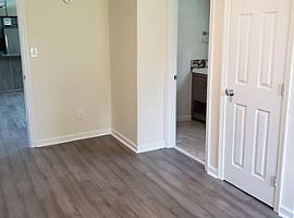 636 Deaver Rd, Elkton, Md 21921 in Elkton, MD (Photo 5 of 9)