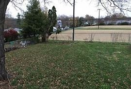 123 Alton Rd, Shelbyville, Ky 40065 Contact/me 4063445061  in Shelbyville, KY (Photo 3 of 11)