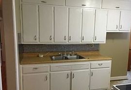 123 Alton Rd, Shelbyville, Ky 40065 Contact/me 4063445061  in Shelbyville, KY (Photo 9 of 11)