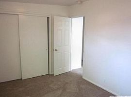S Adams St Salt Lake City, Ut 84115 2 Beds 1 Bath 928 Sqft in Salt Lake City, UT (Photo 6 of 8)