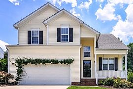 Lovely and Ready to Move in 4 Bedroom in Raleigh, NC