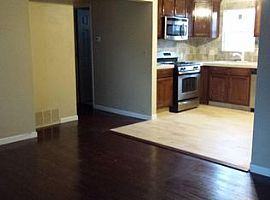 7242 S 24th Ave, Bellevue, Ne 68147 4 Beds 2 Baths 1,488 Sqft in Bellevue, NE (Photo 3 of 3)