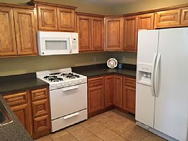 3b,2b Newer House in Palma, KY (Photo 11 of 12)