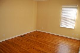 3b,2b Newer House in Palma, KY (Photo 4 of 12)