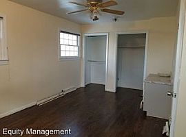 5411 Willow Crest Ave, Youngstown, Oh 44515 2 Beds 1 Bath 1,352 in Youngstown, OH (Photo 7 of 8)