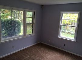 Sutton Ave Cincinnati, Oh 45230 2 Beds 1 Bath 864 Sqft in Cincinnati, OH (Photo 4 of 6)