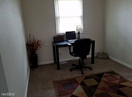 809 Circleview Dr, Toledo, Oh 43615 3 Beds 2 Baths 1,015 Sqft in Toledo, OH (Photo 5 of 10)