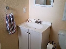 809 Circleview Dr, Toledo, Oh 43615 3 Beds 2 Baths 1,015 Sqft in Toledo, OH (Photo 9 of 10)