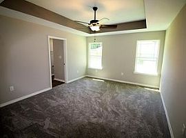 5920 Larosa St, Pensacola, Fl 32526 3 Beds 2 Baths 1,310 Sqft in Pensacola, FL (Photo 2 of 9)