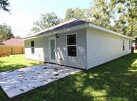 5920 Larosa St, Pensacola, Fl 32526 3 Beds 2 Baths 1,310 Sqft in Pensacola, FL (Photo 3 of 9)