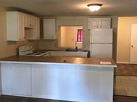 721 Nw 22nd St, Ocala, Fl 34475 3 Beds 2 Baths 1,160 Sqft in Ocala, FL (Photo 4 of 10)