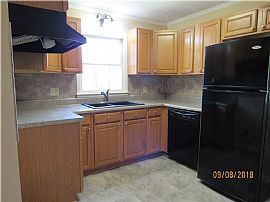 Well Maintained Home! Great Starter Home in Marietta, GA (Photo 7 of 7)