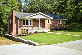 Newly Renovated 3 Bedroom 3 Bathroom 2,400 Square Foot Home Wit in Winchester, KY