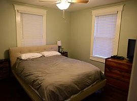 13 Poplar St, Charleston, Sc 29403 3 Beds 1.5 Baths in Charleston, SC (Photo 4 of 9)