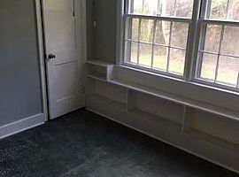 1016 W Recess Rd, Hanahan, Sc 29410 Rent $800 and Dep $800 in Hanahan, SC (Photo 3 of 5)