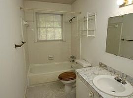 1236 Baffin Bay Rd, Columbia, Sc 29212 Rent $500 and Dep $500 in Columbia, SC (Photo 6 of 6)