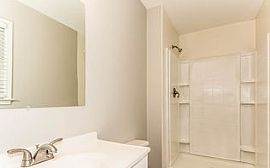 91 Hearthstone Dr S, Newnan, Ga 30263 Rent$700 Anddep $700 in Newnan, GA (Photo 6 of 8)