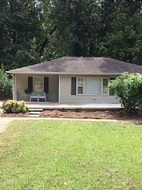 1610 Belle Isle Cir Ne, Atlanta, Ga 30329 3 Beds 1.5 Baths in Atlanta, GA