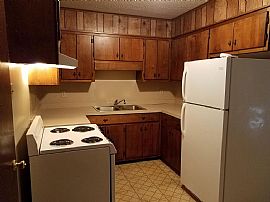 1826 Runnels Rd # B,  Mobile, Al 36605 in Mobile, AL (Photo 4 of 8)