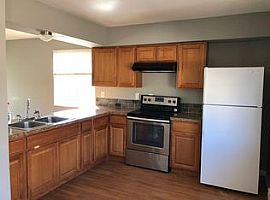 5838 Newport St, Rent Is $500 and Also The Deposit Is $500 in Commerce City, CO (Photo 7 of 8)